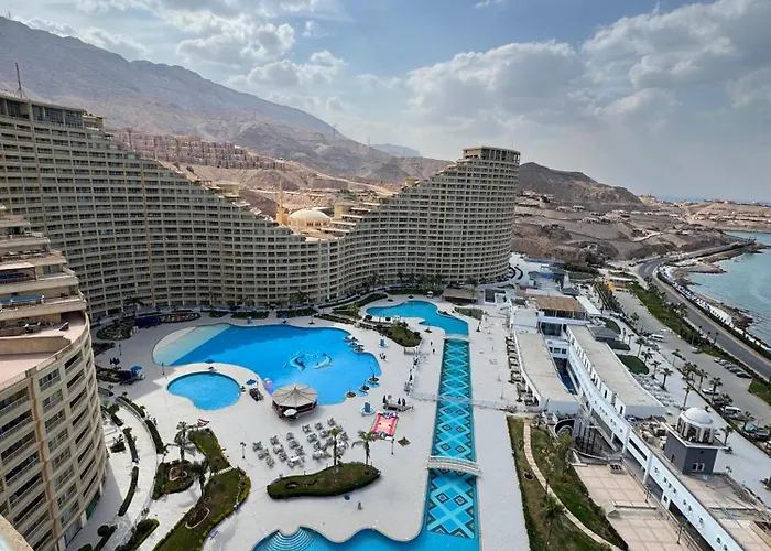 شقة Porto Sokhna Pyramids Family *